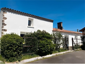 longere à la vente -   85540  SAINT AVAUGOURD DES LANDES, surface 112 m2 vente longere - UBI468577976